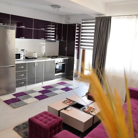 London Apartman Năvodari Kültér fotó